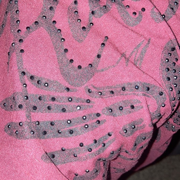 Affliction - Picture 5 of 5